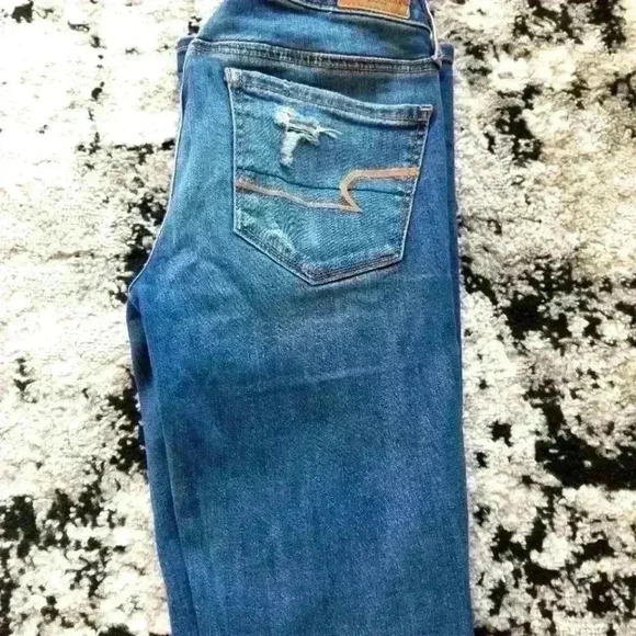 American Eagle Jeans, Super Stretch, Skinny, Distressed, Size 0 - Picture 4 of 4